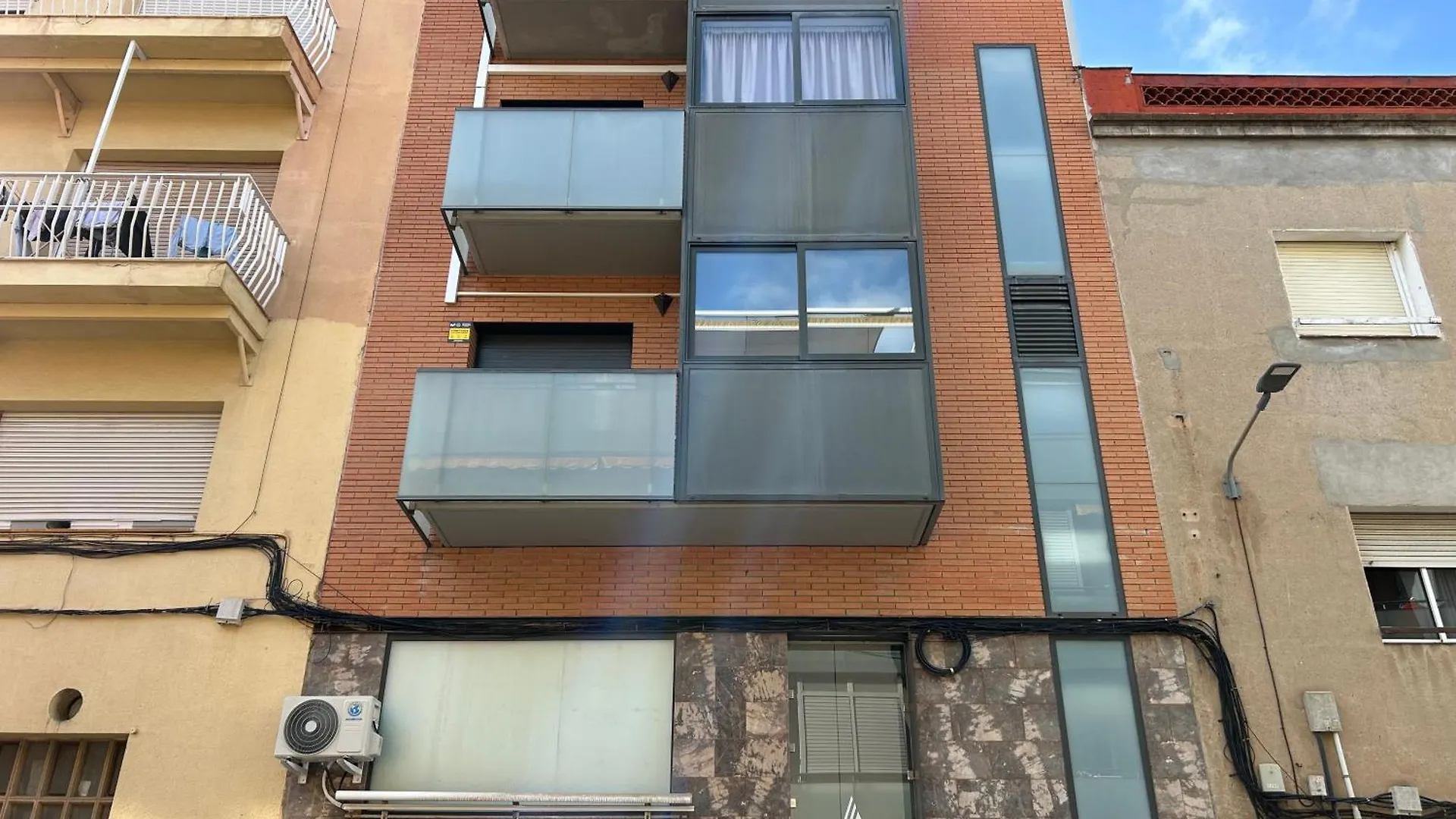 Apartamentos Torre Figueres Sant Boi de Llobregat Spain