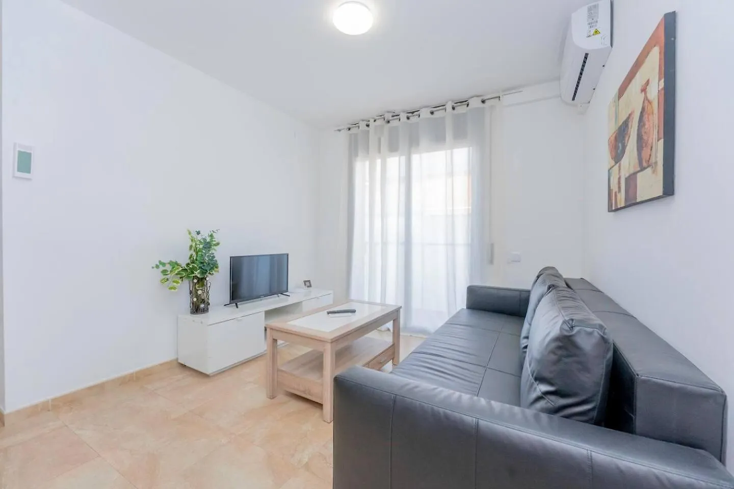 Apartamentos Torre Figueres Sant Boi de Llobregat 0*,  Spain