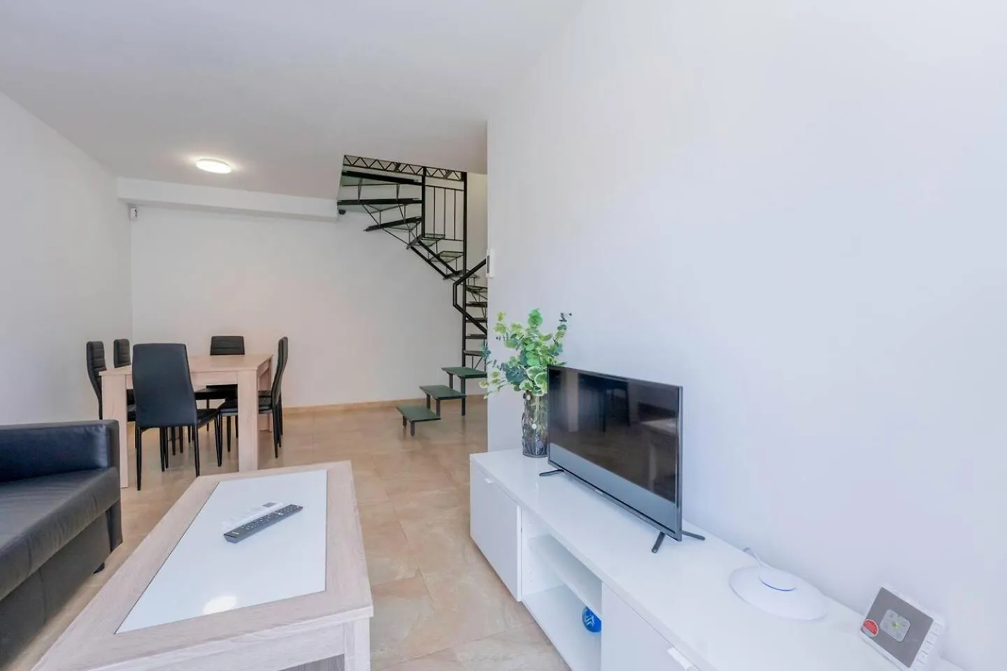 Apartamentos Torre Figueres Sant Boi de Llobregat