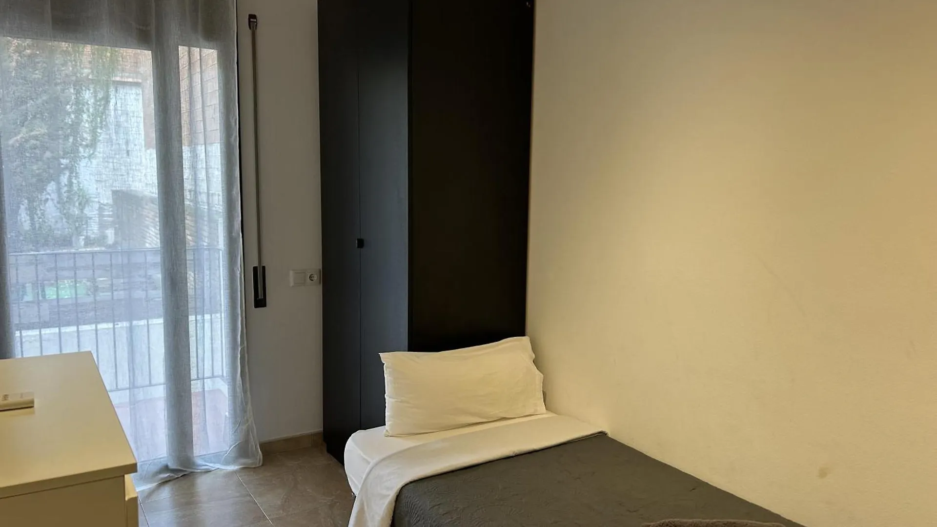 Apartment Apartamentos Torre Figueres Sant Boi de Llobregat